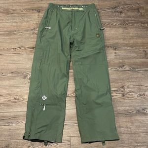 Betty Rides snowboard pants